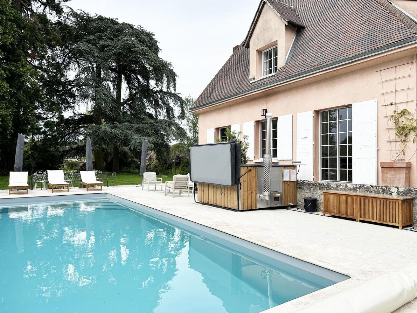 La Meslaysienne - Comfortable House, Swimming Pool Buitenkant foto