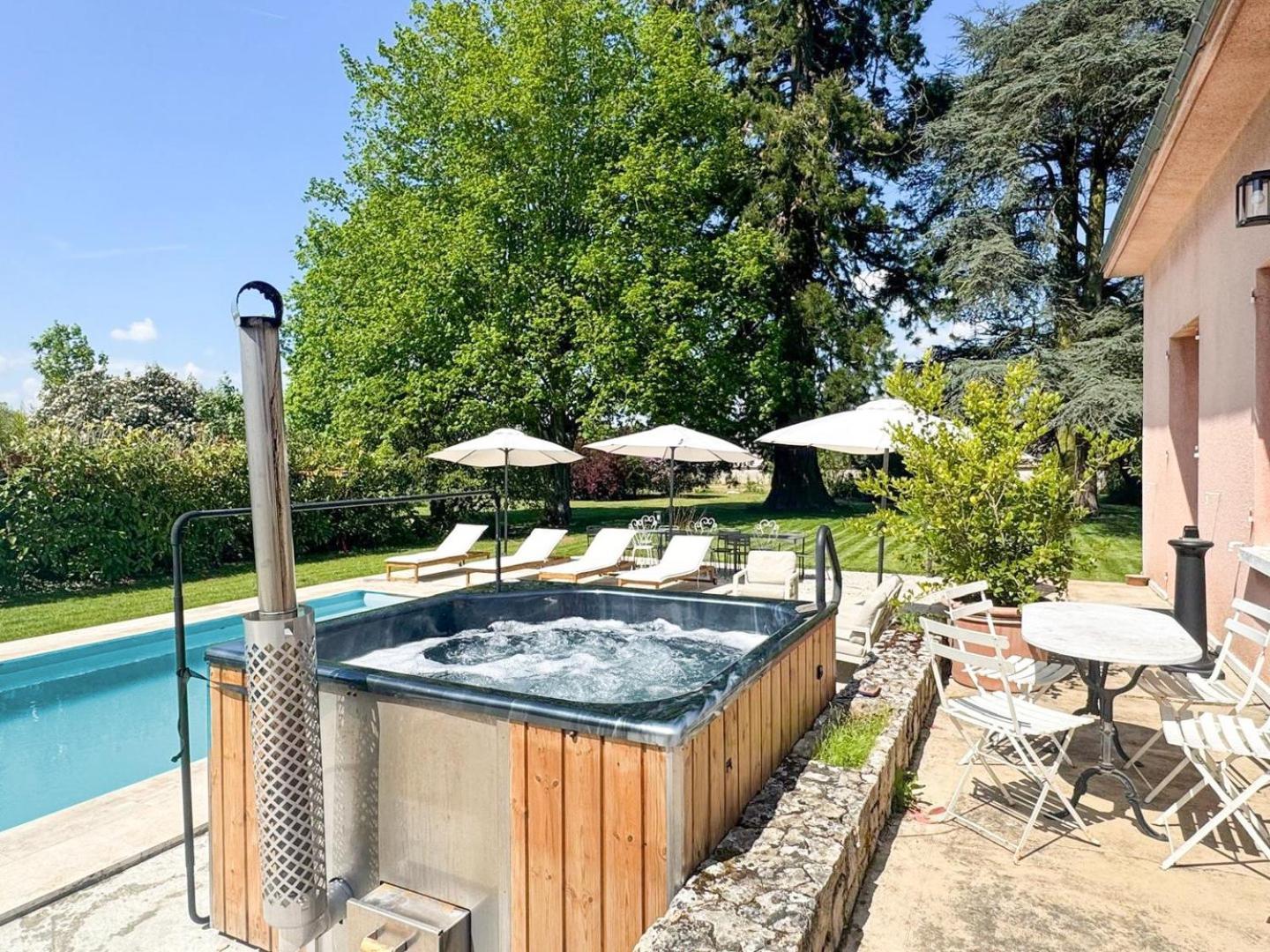 La Meslaysienne - Comfortable House, Swimming Pool Buitenkant foto